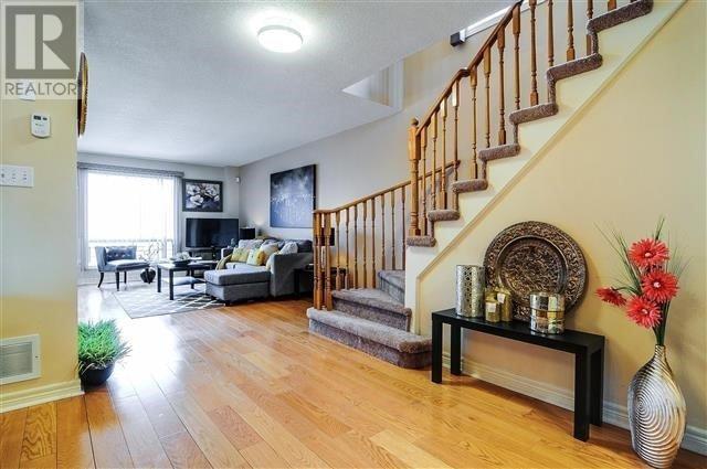 364 Aylesworth Ave, House detached with 3 bedrooms, 4 bathrooms and 3 parking in Toronto ON | Image 2