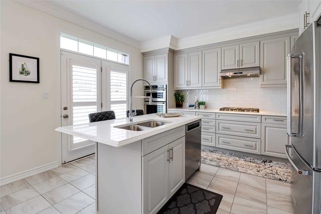 60 Lacrosse Tr, House detached with 4 bedrooms, 3 bathrooms and 3 parking in Vaughan ON | Image 16