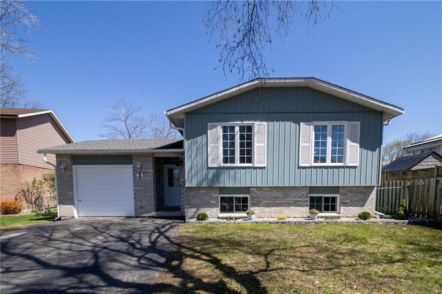 3 Cambridge Crescent, House detached with 5 bedrooms, 2 bathrooms and 4 parking in Brockville ON | Image 1