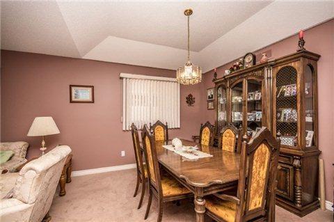 477 Britannia Ave E, House detached with 2 bedrooms, 3 bathrooms and 5 parking in Oshawa ON | Image 3