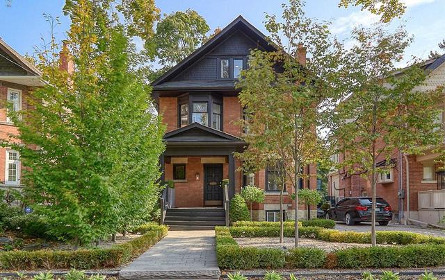 31 Maclennan Ave, House detached with 4 bedrooms, 4 bathrooms and 4 parking in Toronto ON | Image 1