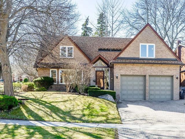 32 Riderwood Dr, House detached with 5 bedrooms, 4 bathrooms and 3 parking in Toronto ON | Image 1