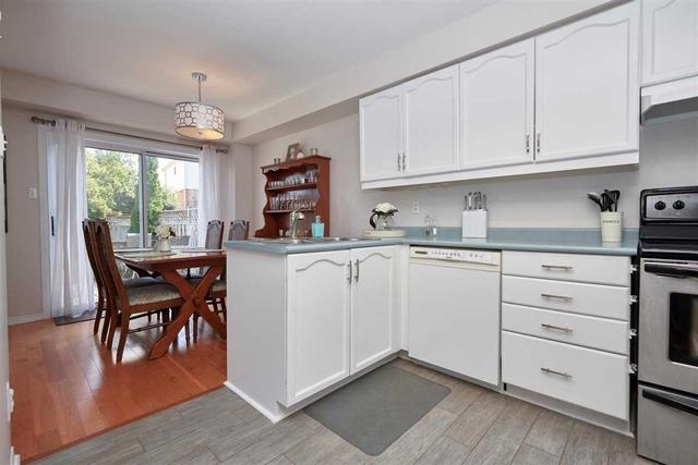81 Pickett Cres, House attached with 2 bedrooms, 2 bathrooms and 3 parking in Barrie ON | Image 21