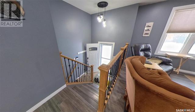 2806 Helmsing Street, House detached with 4 bedrooms, 2 bathrooms and null parking in Regina SK | Card Image