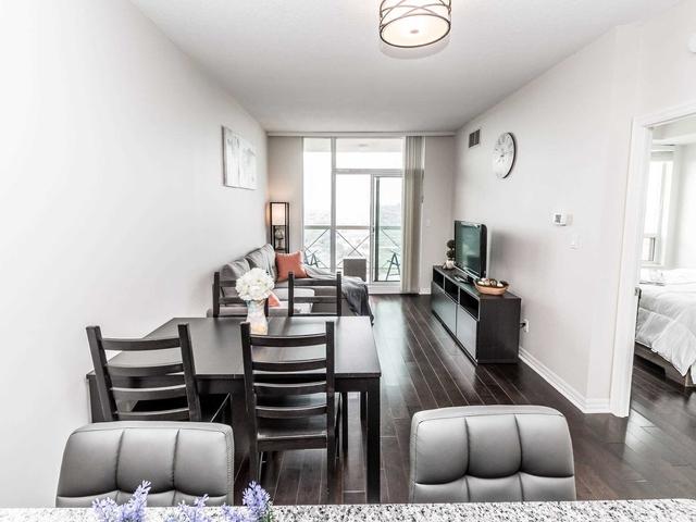 1811 - 1359 Rathburn Rd E, Condo with 1 bedrooms, 1 bathrooms and 1 parking in Mississauga ON | Image 7