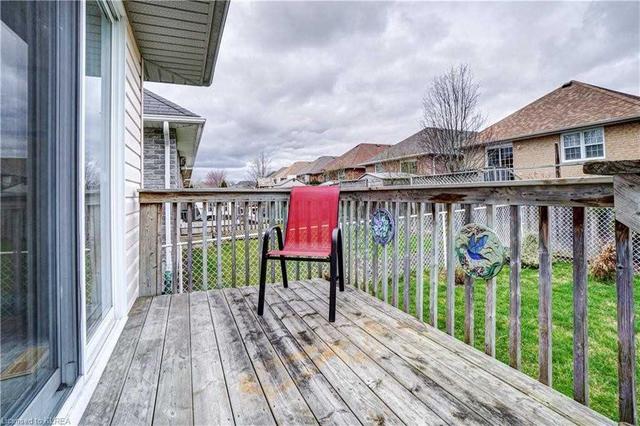 29 Laurent Blvd, House detached with 2 bedrooms, 2 bathrooms and 3 parking in Kawartha Lakes ON | Image 16