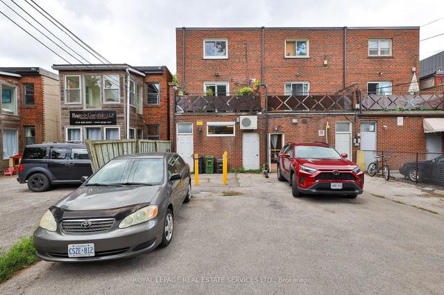 309 Jane St, House attached with 4 bedrooms, 3 bathrooms and 4 parking in Toronto ON | Image 33