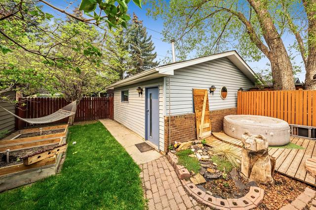 56 Midglen Drive Se, House detached with 4 bedrooms, 1 bathrooms and 2 parking in Calgary AB | Image 7