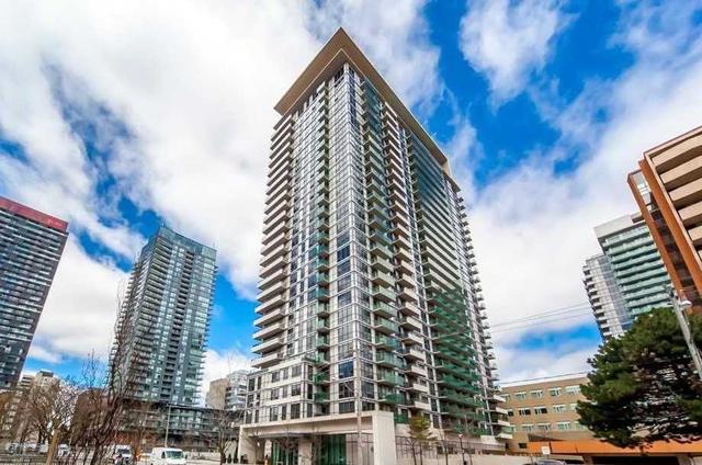 1120 - 70 Roehampton Ave, Condo with 2 bedrooms, 2 bathrooms and 2 parking in Toronto ON | Card Image