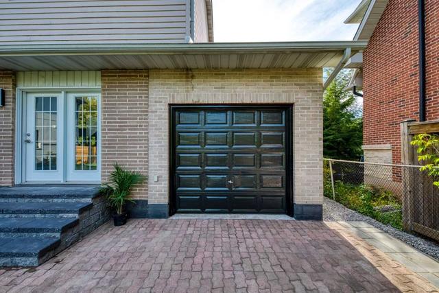 513 Maplehurst Ave, House detached with 4 bedrooms, 3 bathrooms and 5 parking in Oakville ON | Image 7