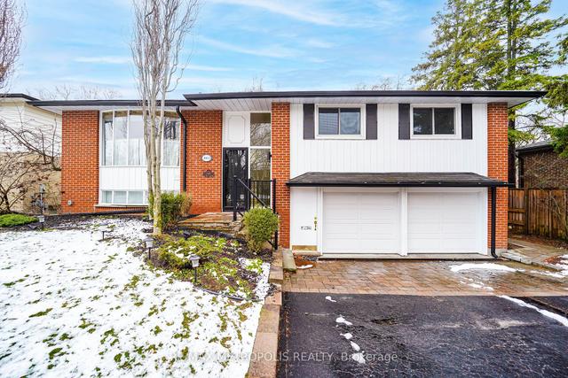 1083 Oshawa Blvd N, House detached with 3 bedrooms, 2 bathrooms and 6 parking in Oshawa ON | Image 1