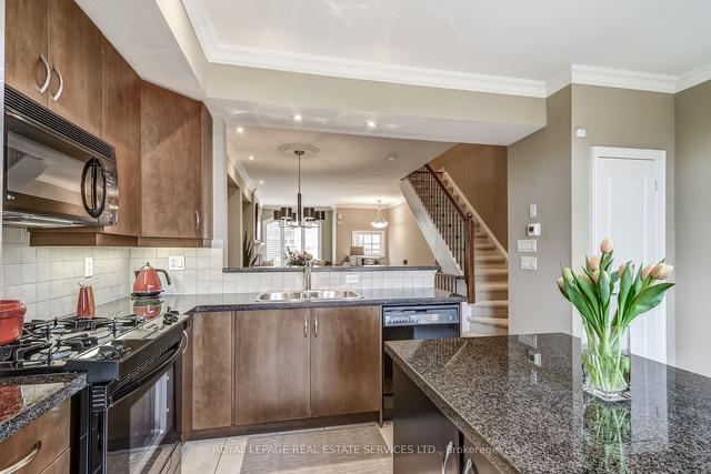 23 Leaves Terr, House attached with 3 bedrooms, 3 bathrooms and 2 parking in Toronto ON | Image 5