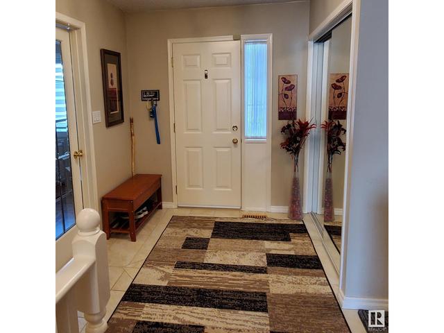 1515 62 St Nw, House attached with 2 bedrooms, 2 bathrooms and 4 parking in Edmonton AB | Image 2