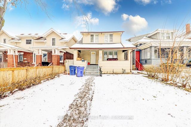 524 Campbell Ave, House detached with 6 bedrooms, 3 bathrooms and 0 parking in Windsor ON | Image 12