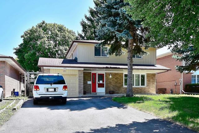 471 Brimorton Dr, House detached with 4 bedrooms, 2 bathrooms and 5 parking in Toronto ON | Image 1