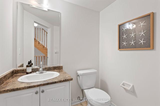 282 Church St S, Townhouse with 3 bedrooms, 4 bathrooms and 2 parking in Richmond Hill ON | Image 11