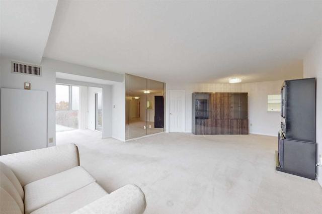 408 - 5 Concorde Pl, Condo with 2 bedrooms, 2 bathrooms and 2 parking in Toronto ON | Image 34