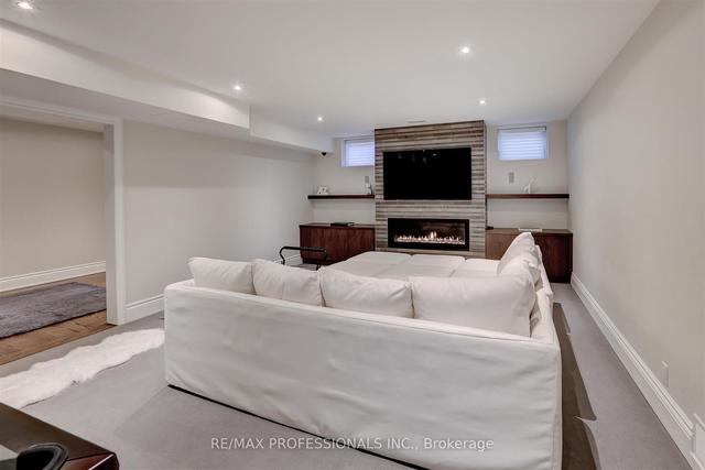56 Princess Anne Cres, House detached with 4 bedrooms, 5 bathrooms and 6 parking in Toronto ON | Image 19