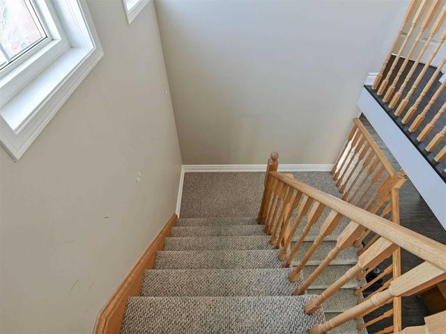 91 Bernard Ave, House attached with 3 bedrooms, 4 bathrooms and 2 parking in Brampton ON | Image 10