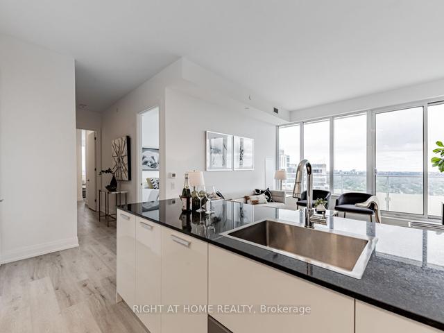 ph308 - 75 Canterbury Pl, Condo with 3 bedrooms, 2 bathrooms and 1 parking in Toronto ON | Image 26