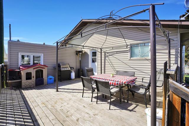 117 and 113 2 Avenue, House detached with 5 bedrooms, 2 bathrooms and 2 parking in Clearwater County AB | Image 31