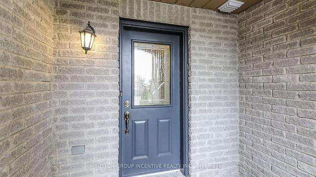 45 Arch Brown Crt, House attached with 3 bedrooms, 3 bathrooms and 3 parking in Barrie ON | Image 23