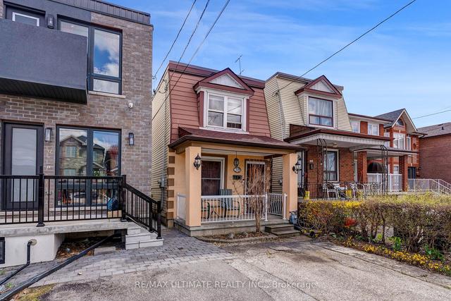39 Hatherley Rd, House detached with 2 bedrooms, 1 bathrooms and 1 parking in Toronto ON | Image 12