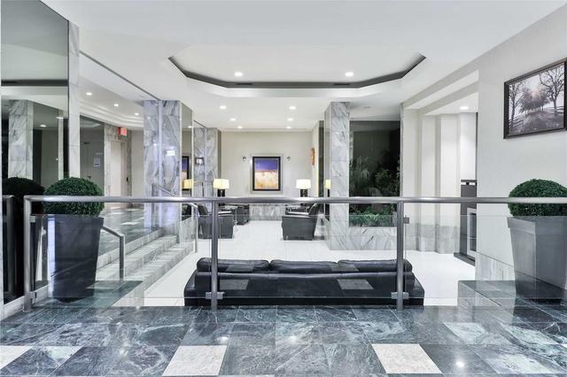 206 - 4460 Tucana Crt, Condo with 2 bedrooms, 2 bathrooms and 3 parking in Mississauga ON | Image 1