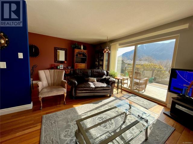 504 Haida Ave, House attached with 3 bedrooms, 2 bathrooms and 1 parking in Port Alice BC | Image 11