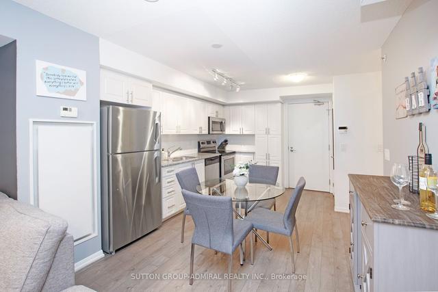 220 - 3091 Dufferin St, Condo with 1 bedrooms, 1 bathrooms and 1 parking in Toronto ON | Image 3