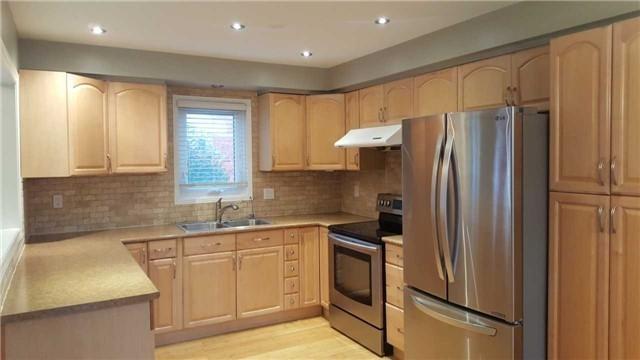 57 Drinkwater Rd, House detached with 3 bedrooms, 2 bathrooms and 2 parking in Brampton ON | Image 5