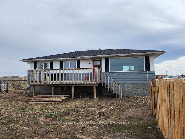 233055 Rge Rd 250, House detached with 2 bedrooms, 3 bathrooms and 14 parking in Wheatland County AB | Image 15