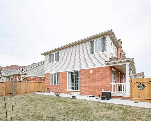 679 Yates Dr, House detached with 3 bedrooms, 3 bathrooms and 4 parking in Milton ON | Image 35