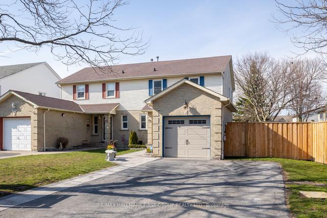 43 Kipling Cres, House semidetached with 3 bedrooms, 3 bathrooms and 3 parking in Ajax ON | Image 12