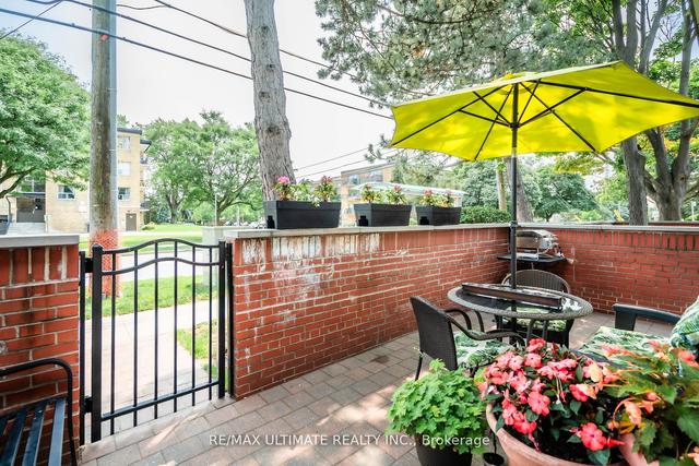 2 - 69 Upper Canada Dr, Townhouse with 2 bedrooms, 2 bathrooms and 1 parking in Toronto ON | Image 31