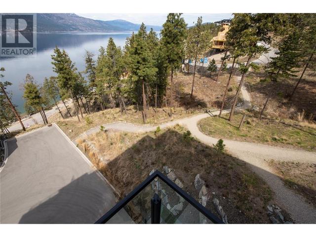 401 - 3475 Granite Close, Condo with 3 bedrooms, 3 bathrooms and 2 parking in Kelowna BC | Image 13