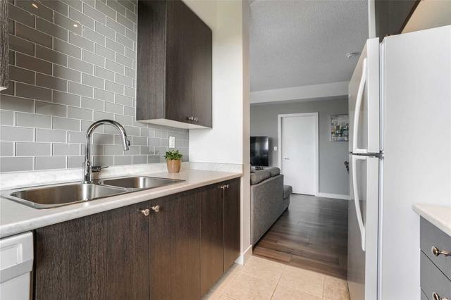 1013 - 1346 Danforth Rd, Condo with 2 bedrooms, 2 bathrooms and 1 parking in Toronto ON | Image 4