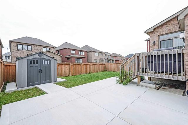 8 Bassett Cres, House detached with 4 bedrooms, 4 bathrooms and 2 parking in Brampton ON | Image 12