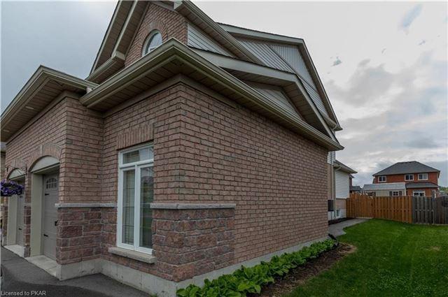 632 Heritage Tr, House detached with 4 bedrooms, 3 bathrooms and 3 parking in Peterborough ON | Image 4