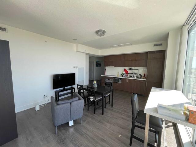 913k - 180 Enterprise Blvd, Condo with 2 bedrooms, 2 bathrooms and 1 parking in Markham ON | Image 14