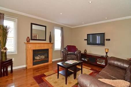 122 Medland Ave, House detached with 4 bedrooms, 4 bathrooms and 2 parking in Whitby ON | Image 5