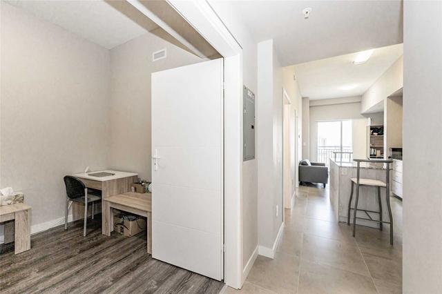 823 - 280 Lester St, Condo with 1 bedrooms, 2 bathrooms and 0 parking in Waterloo ON | Image 2