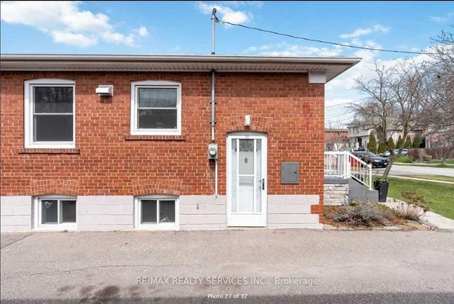 6 Bonnyview Dr, House detached with 3 bedrooms, 2 bathrooms and 5 parking in Toronto ON | Image 19