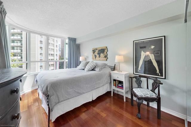 501 - 25 Maitland St, Condo with 2 bedrooms, 1 bathrooms and 0 parking in Toronto ON | Image 17