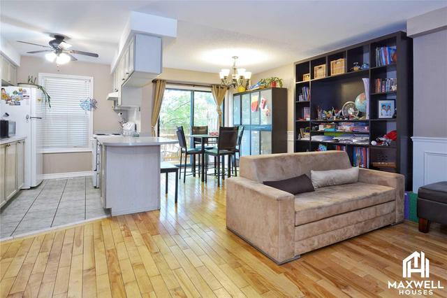 19 - 1560 Reeves Gate, Townhouse with 3 bedrooms, 3 bathrooms and 1 parking in Oakville ON | Image 2