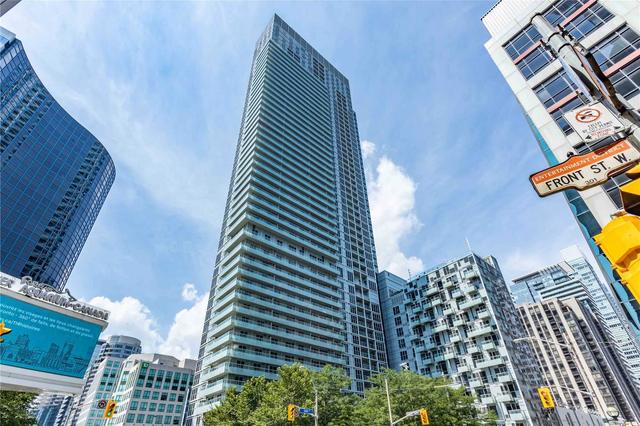 914 - 300 Front St W, Condo with 1 bedrooms, 1 bathrooms and 0 parking in Toronto ON | Image 1