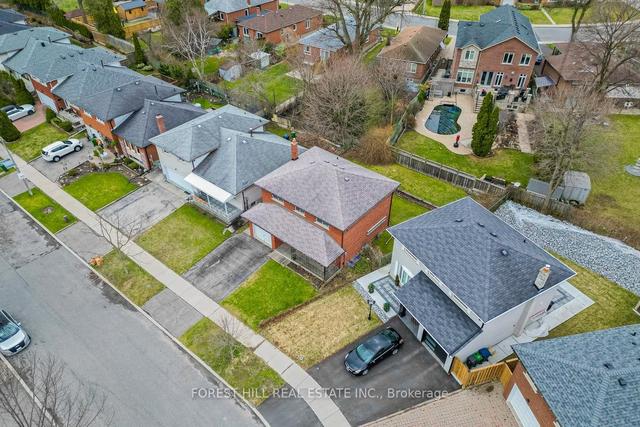 18 Munford Cres, House detached with 4 bedrooms, 2 bathrooms and 2 parking in Toronto ON | Image 25