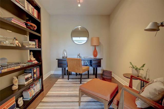 510 - 2855 Bloor St, Condo with 1 bedrooms, 2 bathrooms and 1 parking in Toronto ON | Image 3