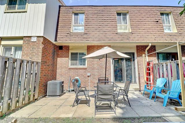 21 - 34 Dundalk Dr, Townhouse with 3 bedrooms, 2 bathrooms and 2 parking in Toronto ON | Image 19