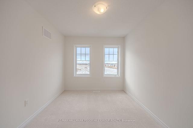 75 Shelburne Ave, House attached with 3 bedrooms, 4 bathrooms and 3 parking in Wasaga Beach ON | Image 4